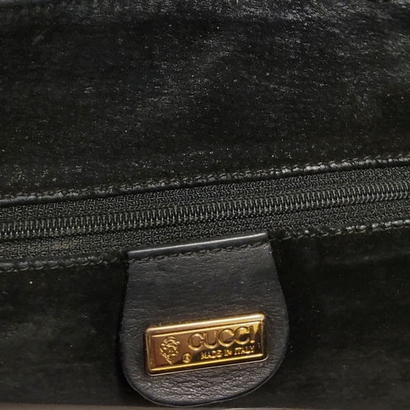Authentic GUCCI Vintage Shoulder Cross Body Bag Black Leather - Picture 8 of 13